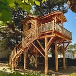 Hotel Logis Emeraude Des Bois 2*