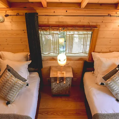 酒店 Logis Emeraude Des Bois 2*