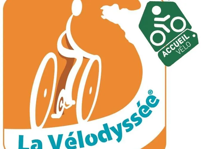 Logis Emeraude Des Bois Hotel