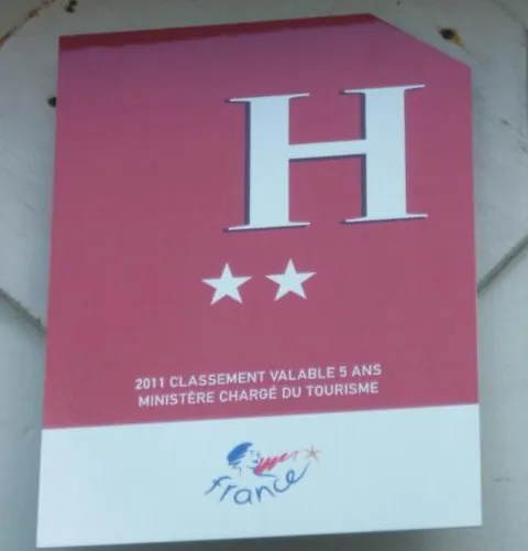 Logis Emeraude Des Bois 2*