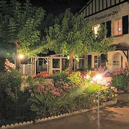 Logis Emeraude Des Bois Hotel 2*