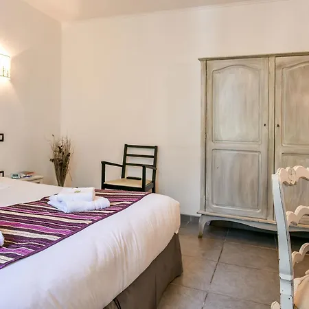 Logis Emeraude Des Bois מלון 2*